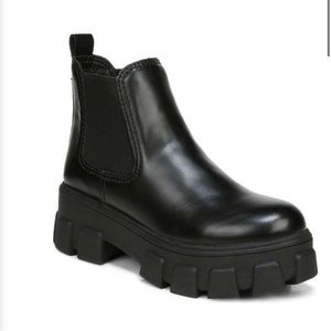 Circus Darielle Lug Sole Chelsea Boots